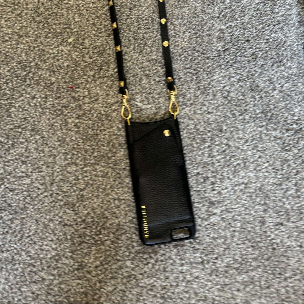 Bandolier iPhone SE